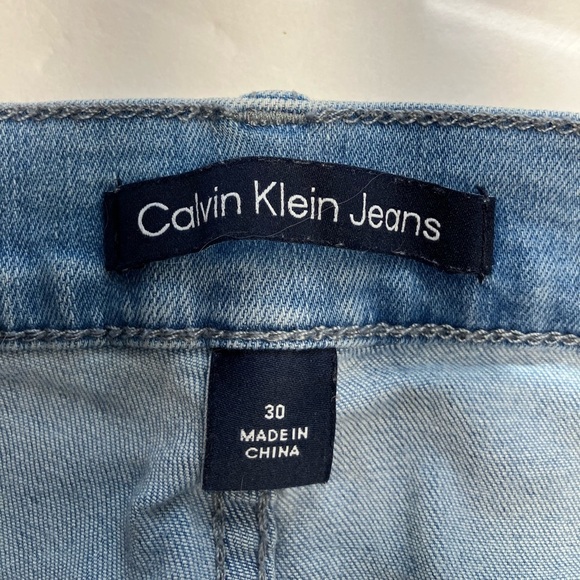 Calvin Klein Women’s High Rise Skinny Jeans, Size 30, Lt Blue - Picture 2 of 5